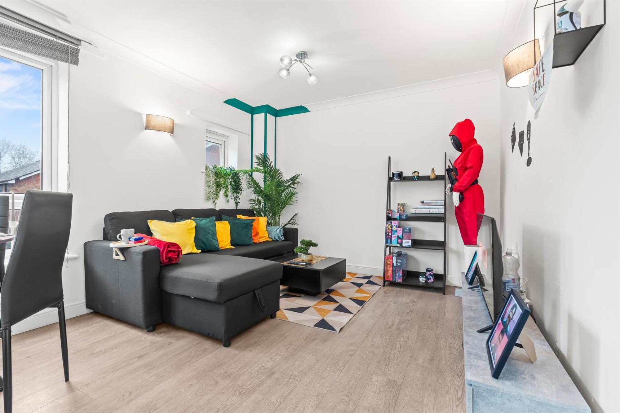 Apartment 2br Sleeps 6- 5 Mins To Canary Wharf Free Parking Squid Game Themed - London