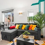 2Br Sleeps 6- 5 Mins To Canary Wharf Free Parking Squid Game Themed Apartment -
